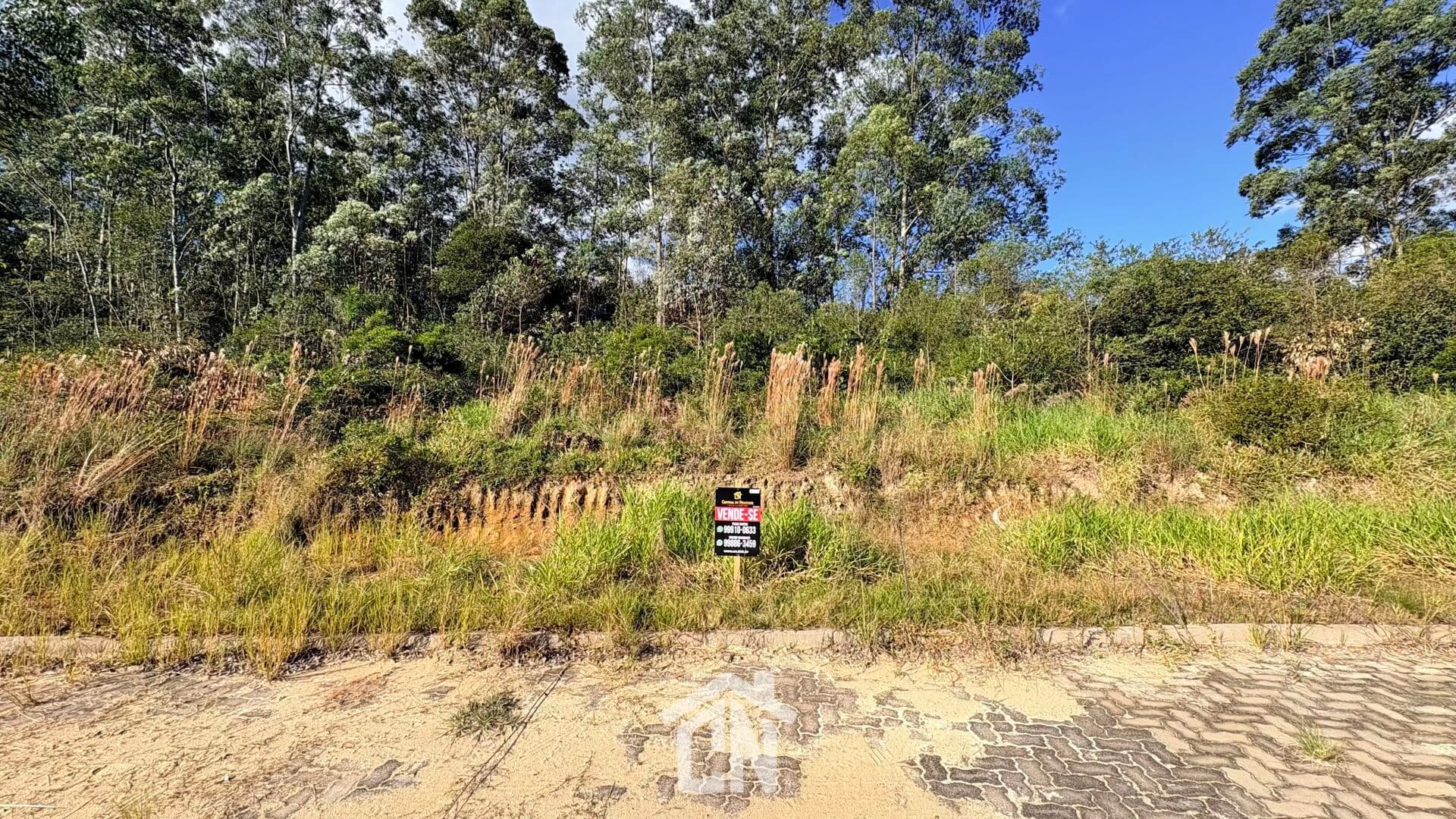 Terreno à venda