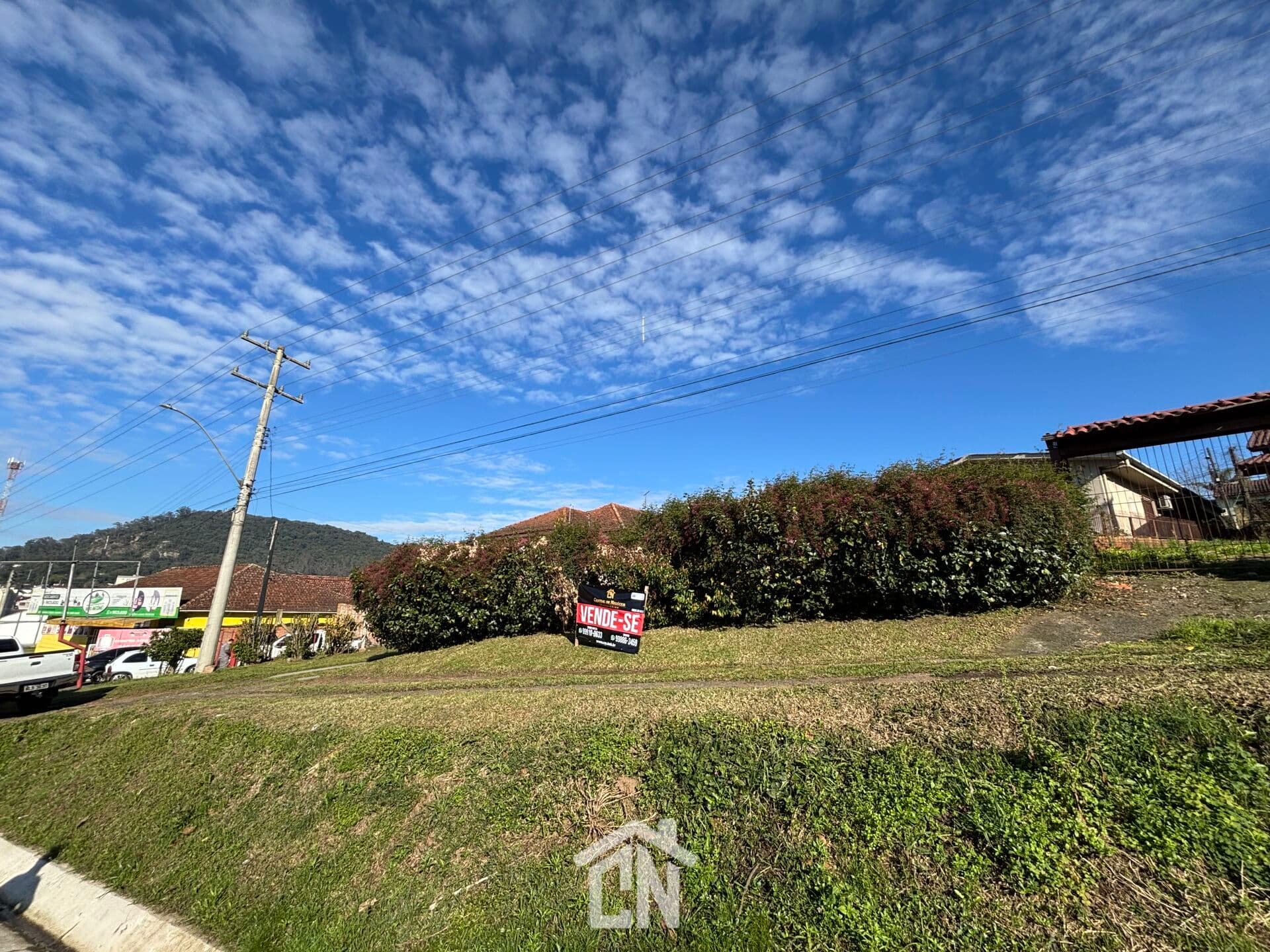Imóvel residencial e comercial as margens da RS 287