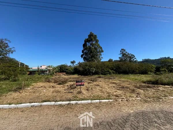 Terreno plano no loteamento San Vicente