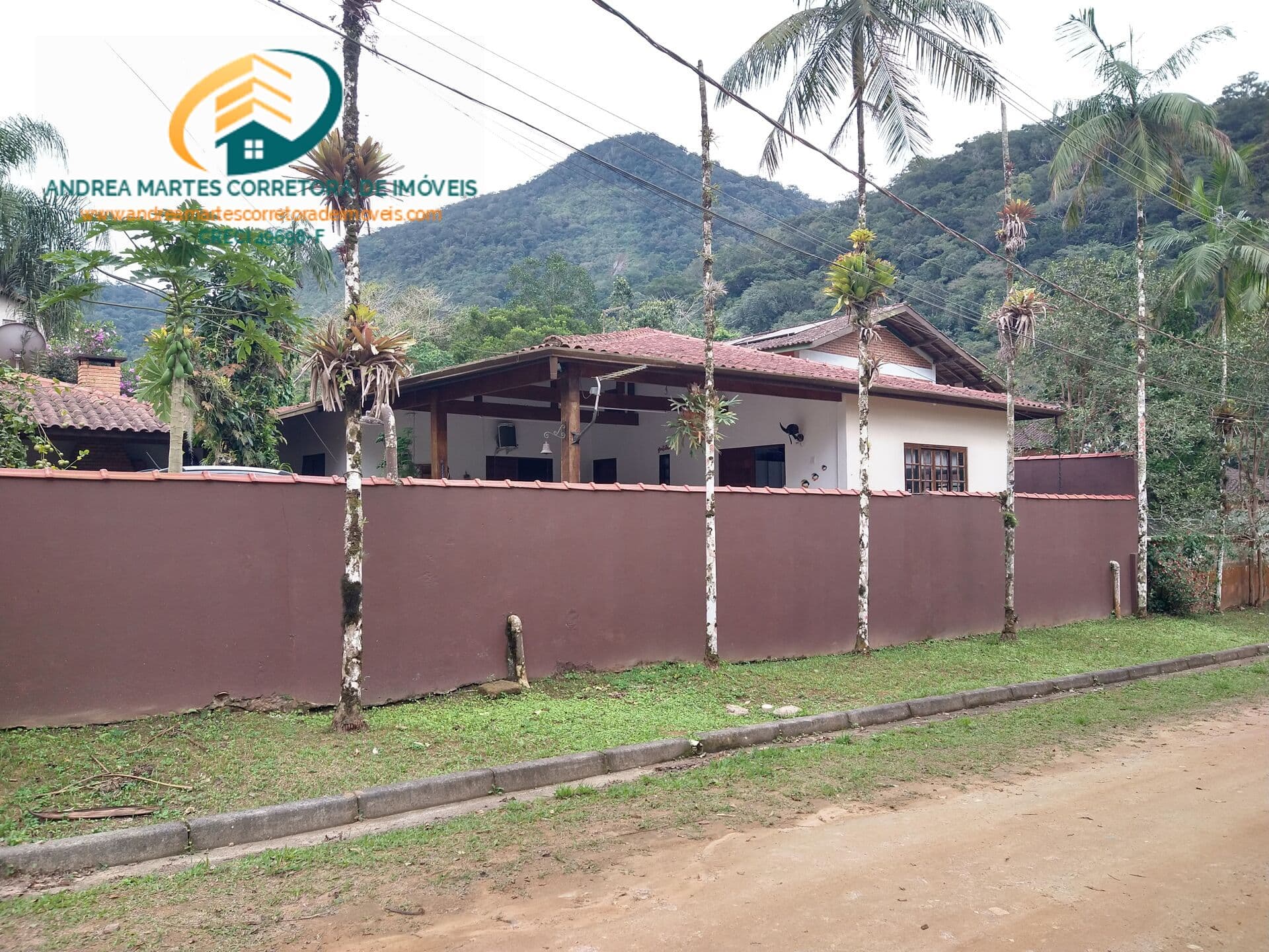 Vendo uma casa no recanto Verde Mar no Massaguaçu em Caraguatatuba