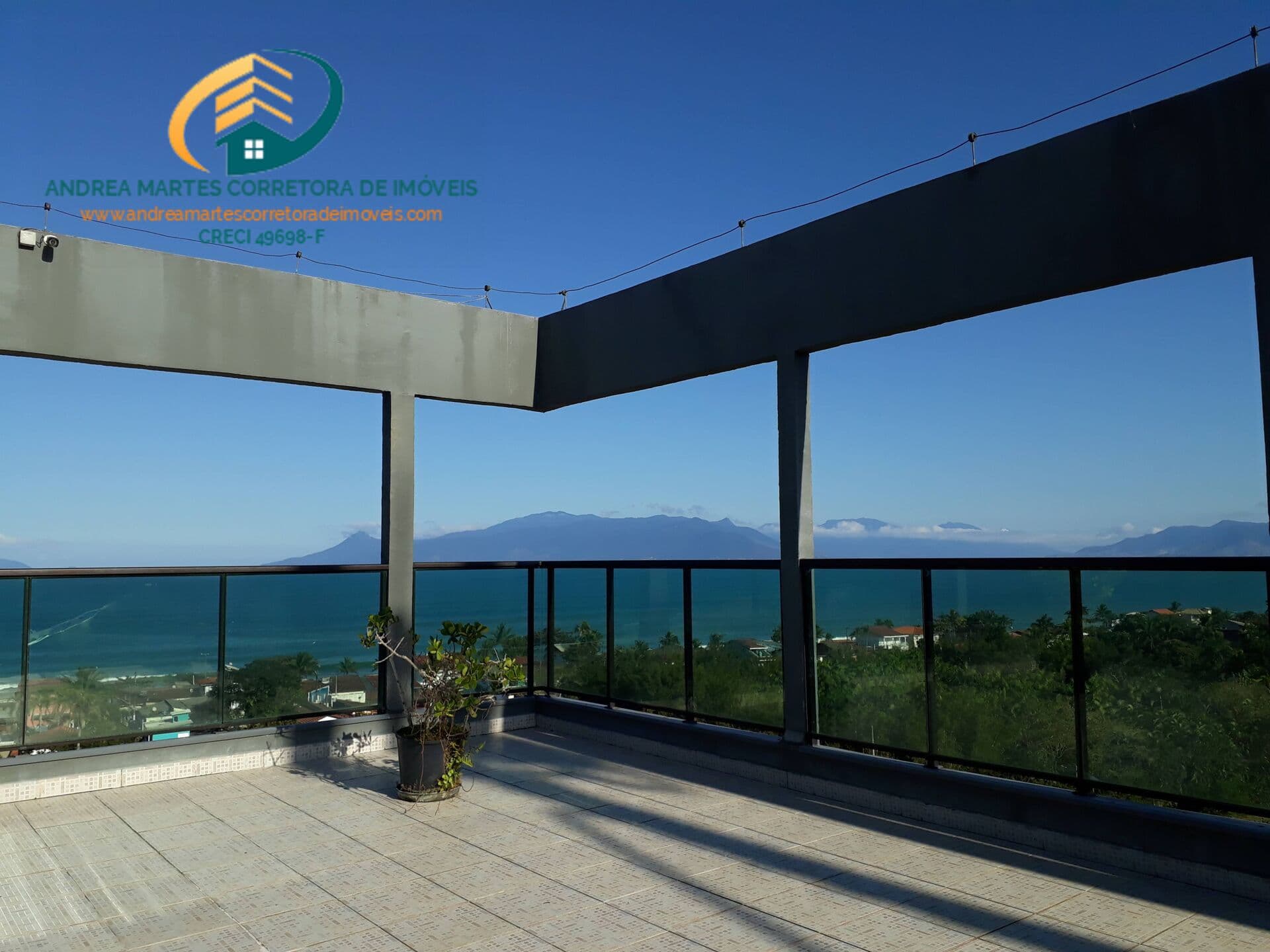 Vendo um belo apartamento com vista para o mar no Massaguaçu em Caraguatatuba