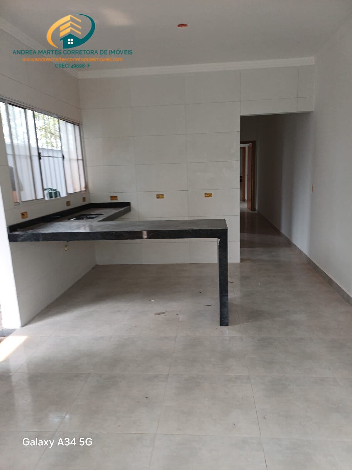 Vendo casa nova no Massaguaçu em Caraguatatuba ( aceita financiamento bancário)
