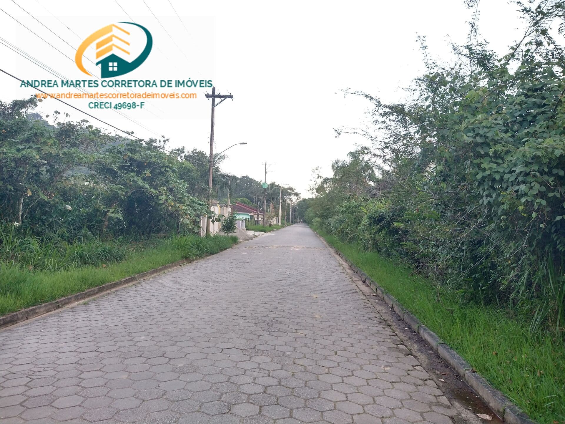 Vendo um Lote no recanto Verde Mar no Massaguaçu em Caraguatatuba.