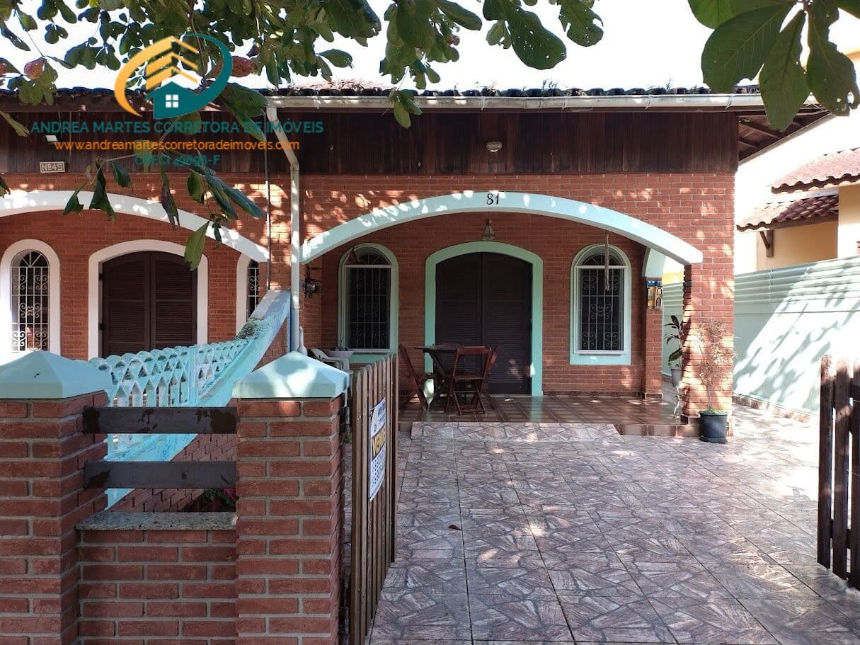 Casa à venda no Recanto Verde Mar no Massaguaçu em Caraguatatuba