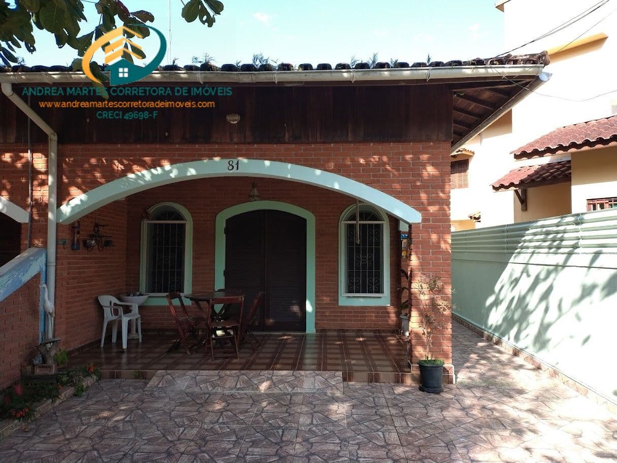Casa à venda no Recanto Verde Mar no Massaguaçu em Caraguatatuba