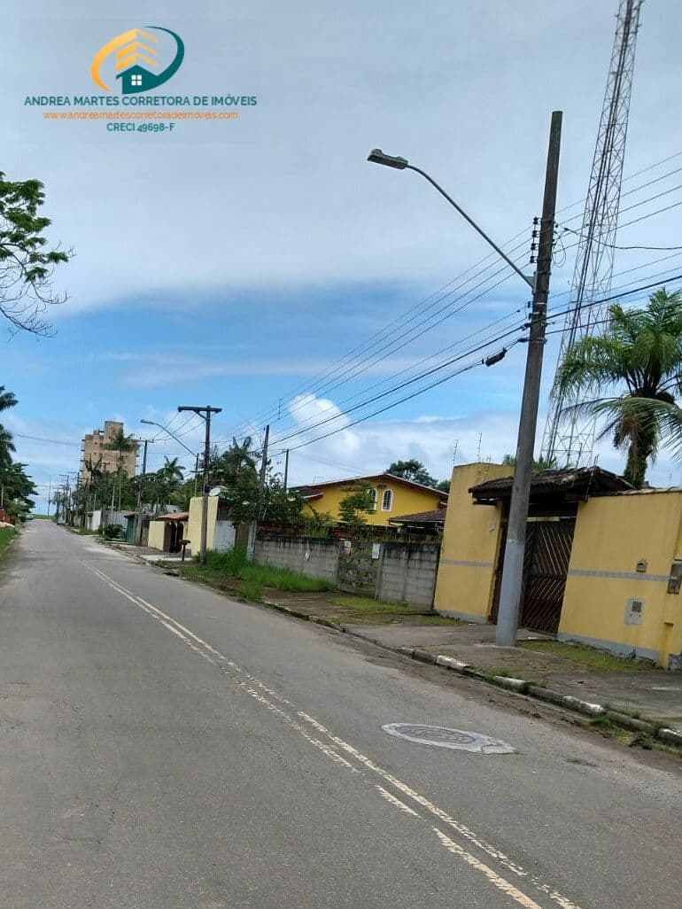Vendo um Lote no Massaguaçu à 400 da rodovia, em Caraguatatuba.