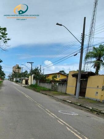 Vendo um Lote no Massaguaçu à 400 da rodovia, em Caraguatatuba.