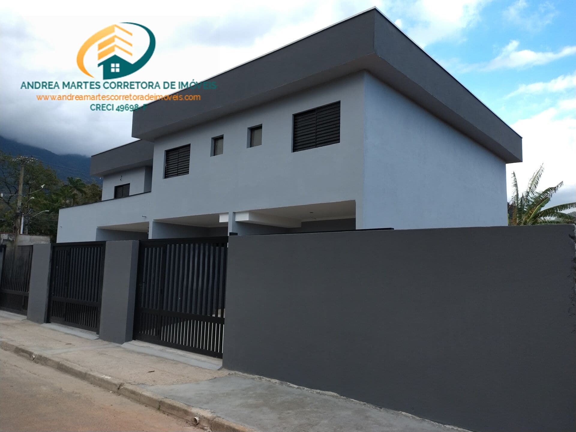 Casa de Condomínio à venda no Massaguaçu em Caraguatatuba