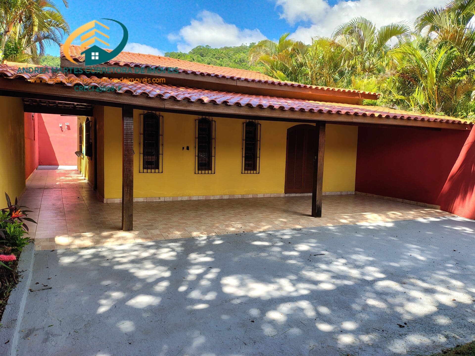 Casa à venda no Jardim do Sol ( Massaguaçu) em Caraguatatuba