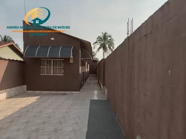 Casa à venda no Massaguaçu em Caraguatatuba