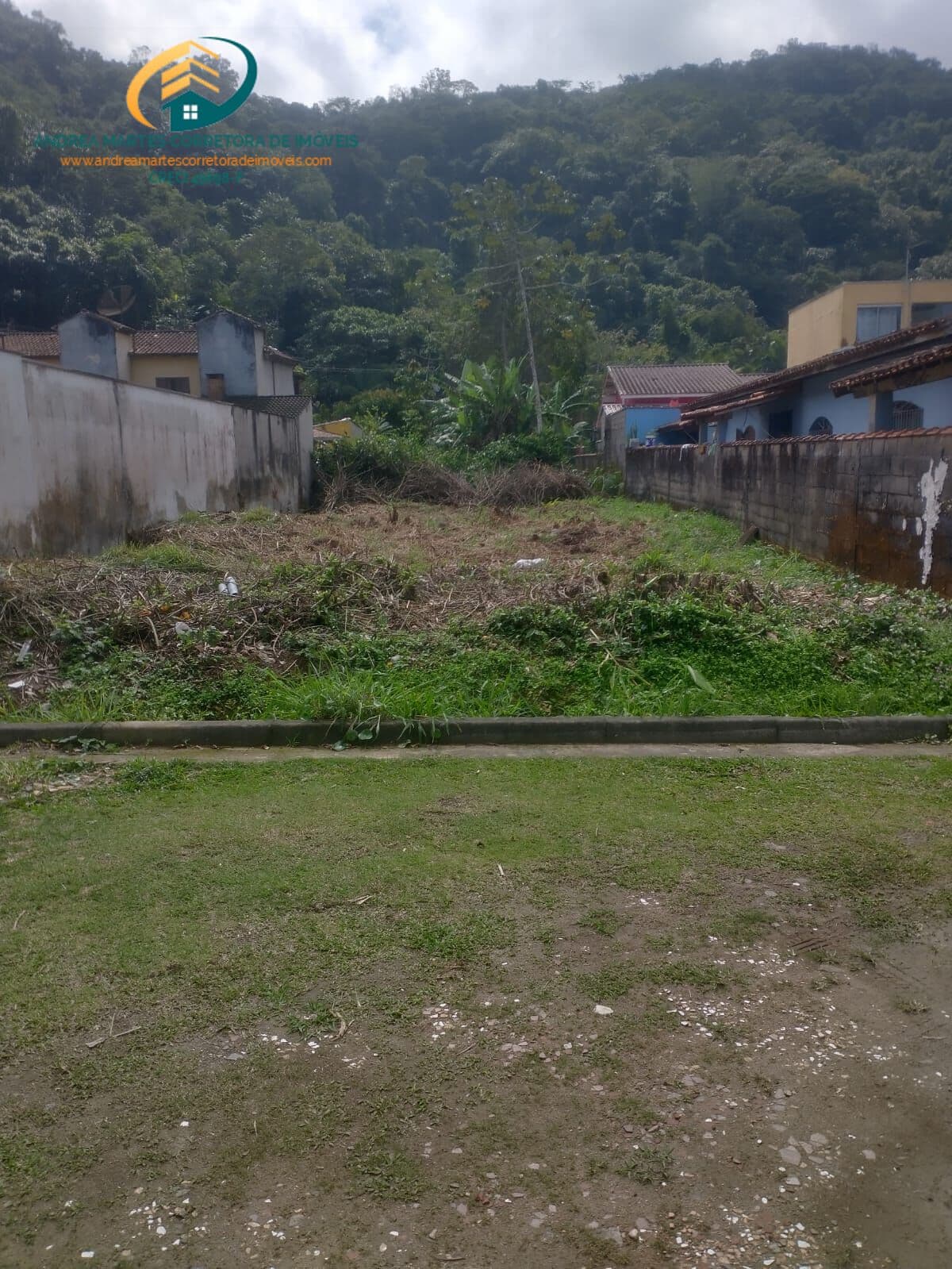 Terreno à venda no Verde Mar ( Massaguaçu) em Caraguatatuba