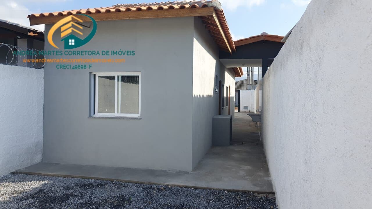 Casa à venda no Golfinho em Caraguatatuba