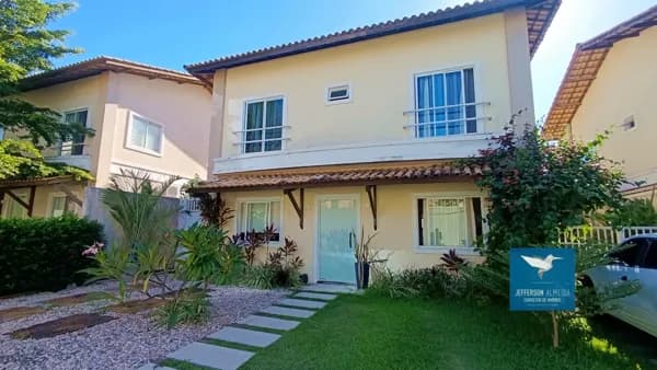 Casa Duplex em Condomínio com Deck e Piscina Privativos, Móveis Planejados e a Poucos Metros do Shopping Eusébio, 205m2, 04 Suítes, Closet, Home Office, Dependência, Lote 372m2, 03 Vagas