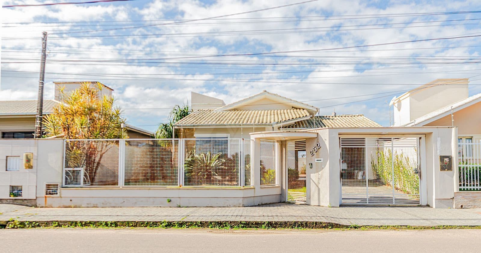 Casa Alto Padrão em Revoredo, Tubarão/SC