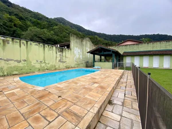 Apartamento Térreo em Barequeçaba, São Sebastião/SP