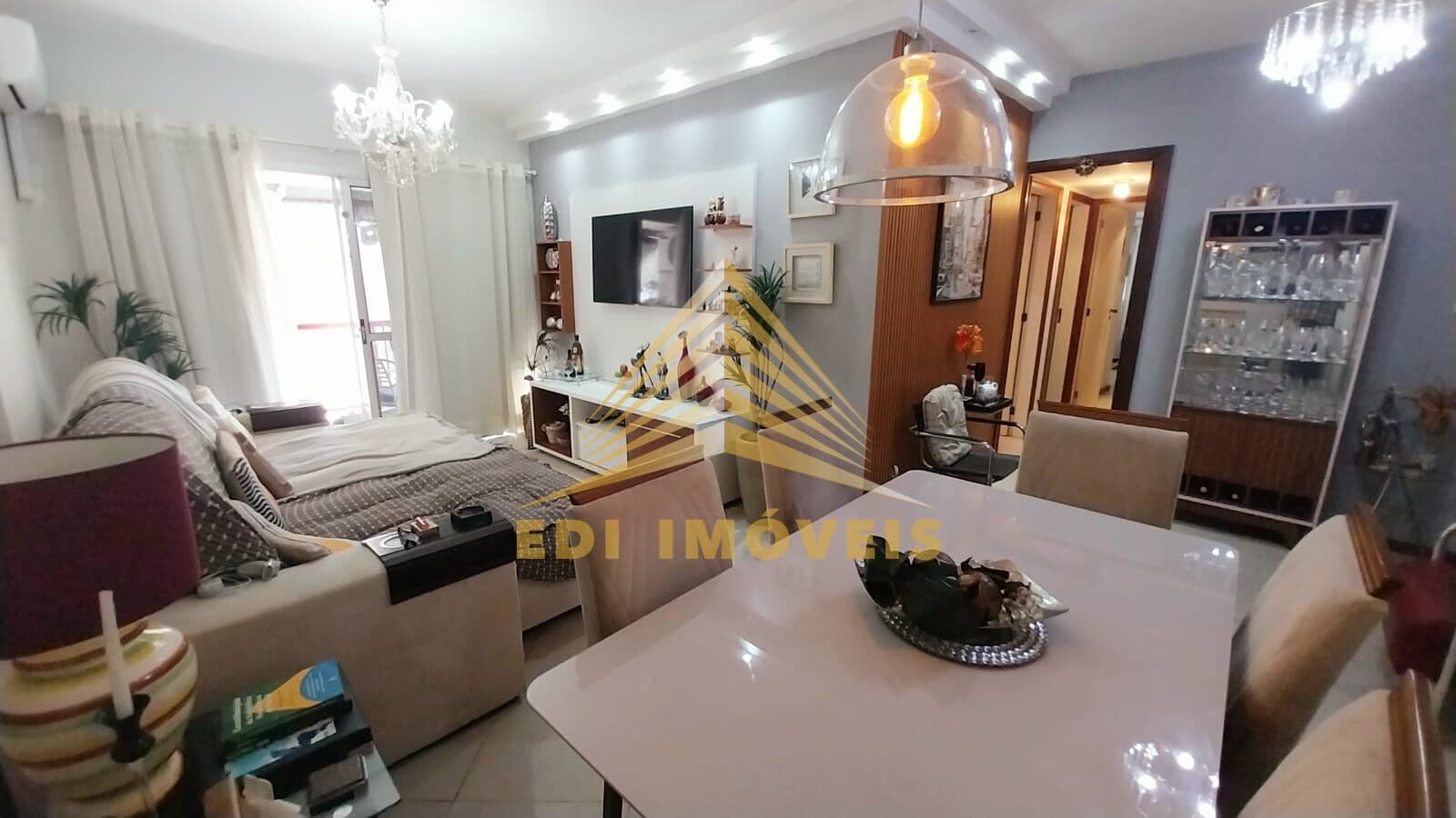 Apartamento à venda 3 quartos, 1 vaga, varanda, andar ato, 110m², Icaraí, Niterói RJ