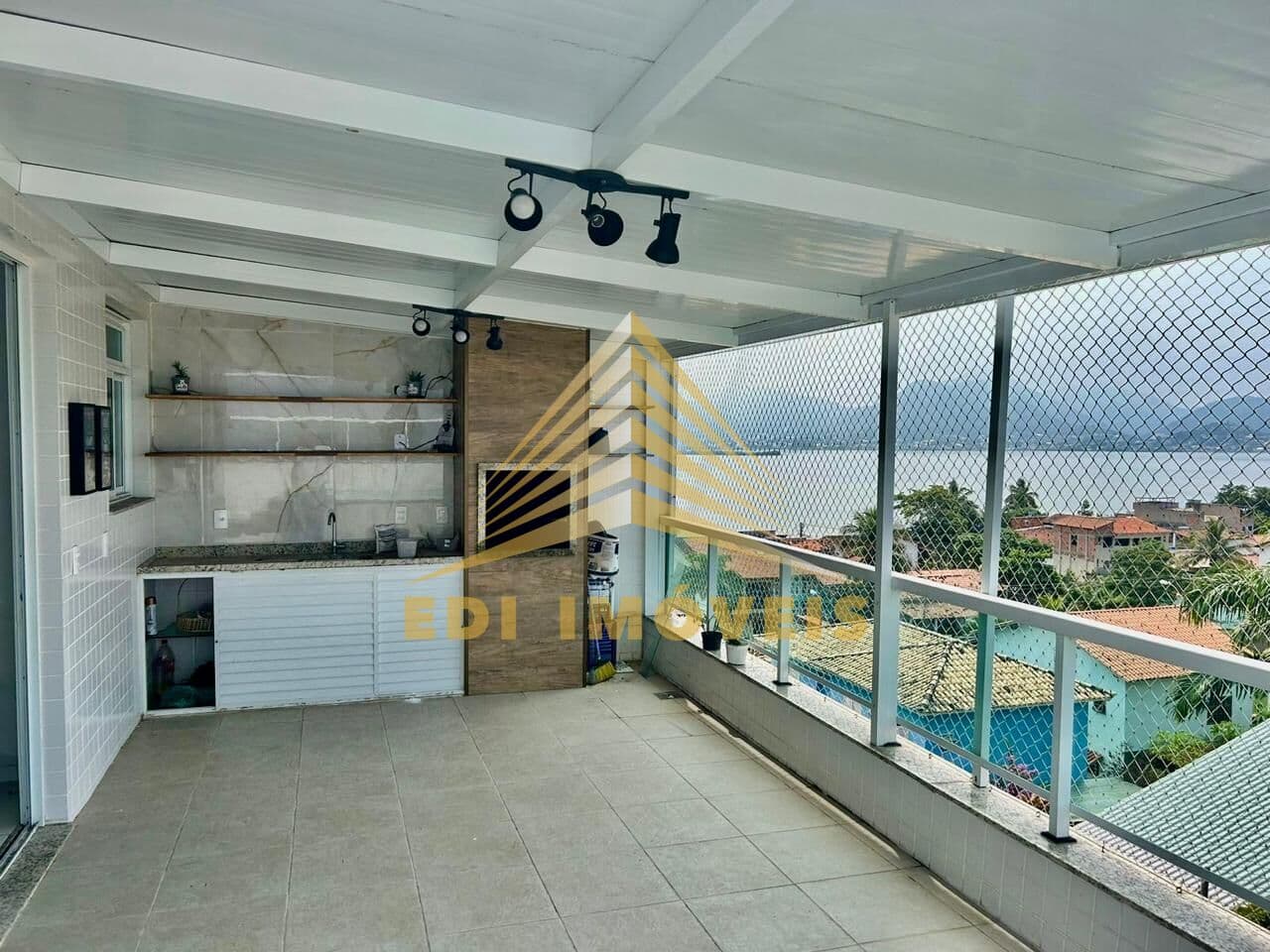 Cobertura linear na praia de Piratininga