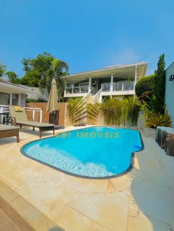 Casa Alto Padrão em Camboinhas