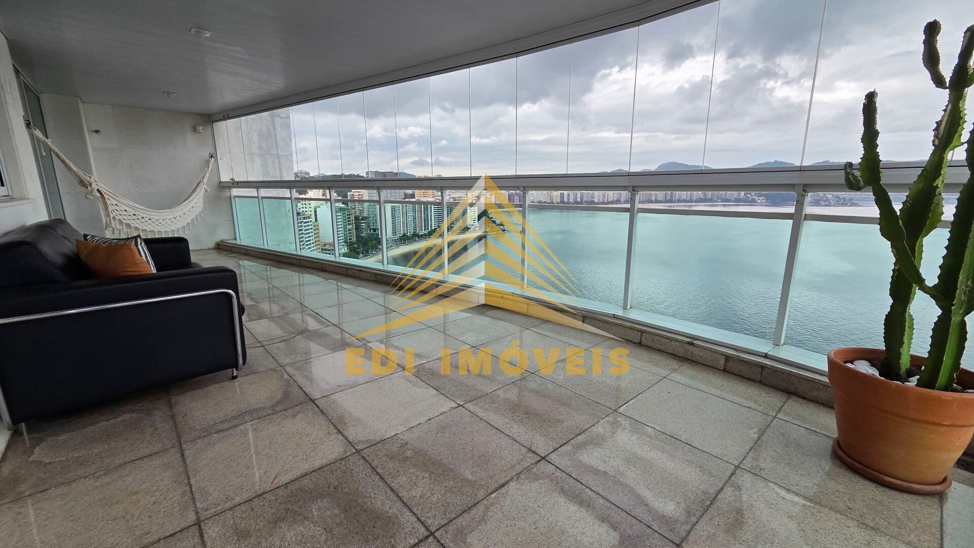 Apartamento em Niterói - Ingá