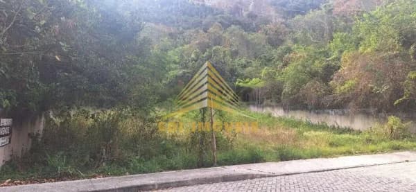Terreno à venda em Piratininga