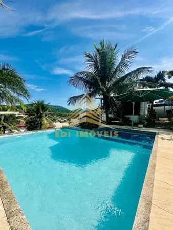 Casa de Condomínio em Niterói - Badu