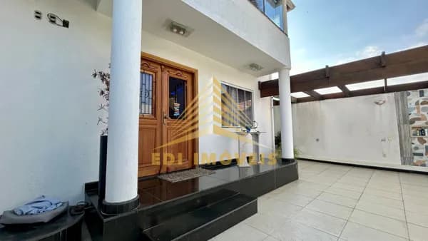 Casa Padrão em Camboinhas