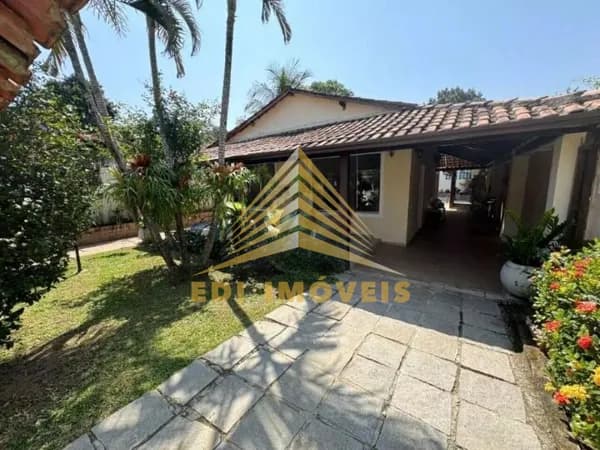 Casa com 4 quartos à venda, 180 m² por R$ 860.000 - Itaipu - Niterói/RJ