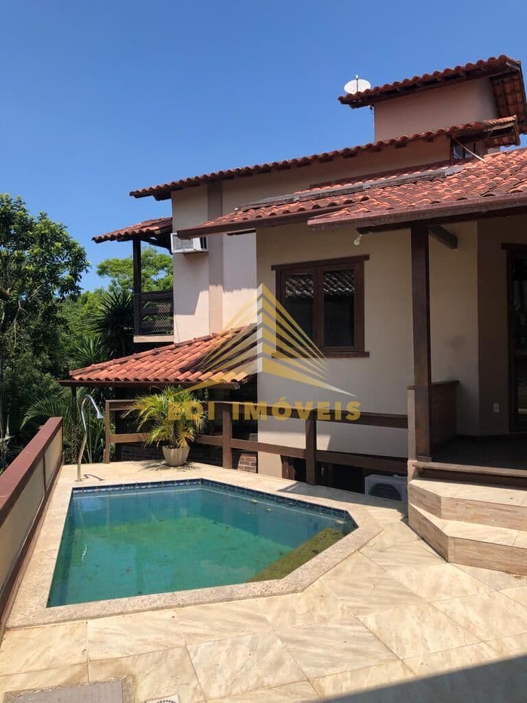 Casa em São Gonçalo - Maria Paula