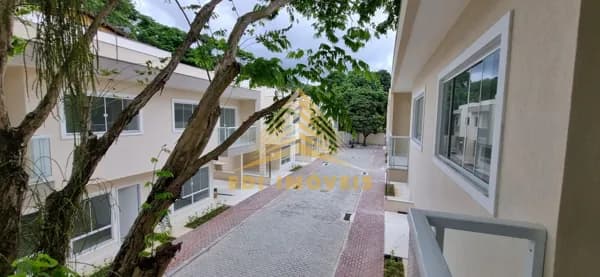 Casa de Condomínio em Niterói - Maravista