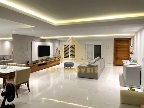 Casa Alto Padrão em Camboinhas