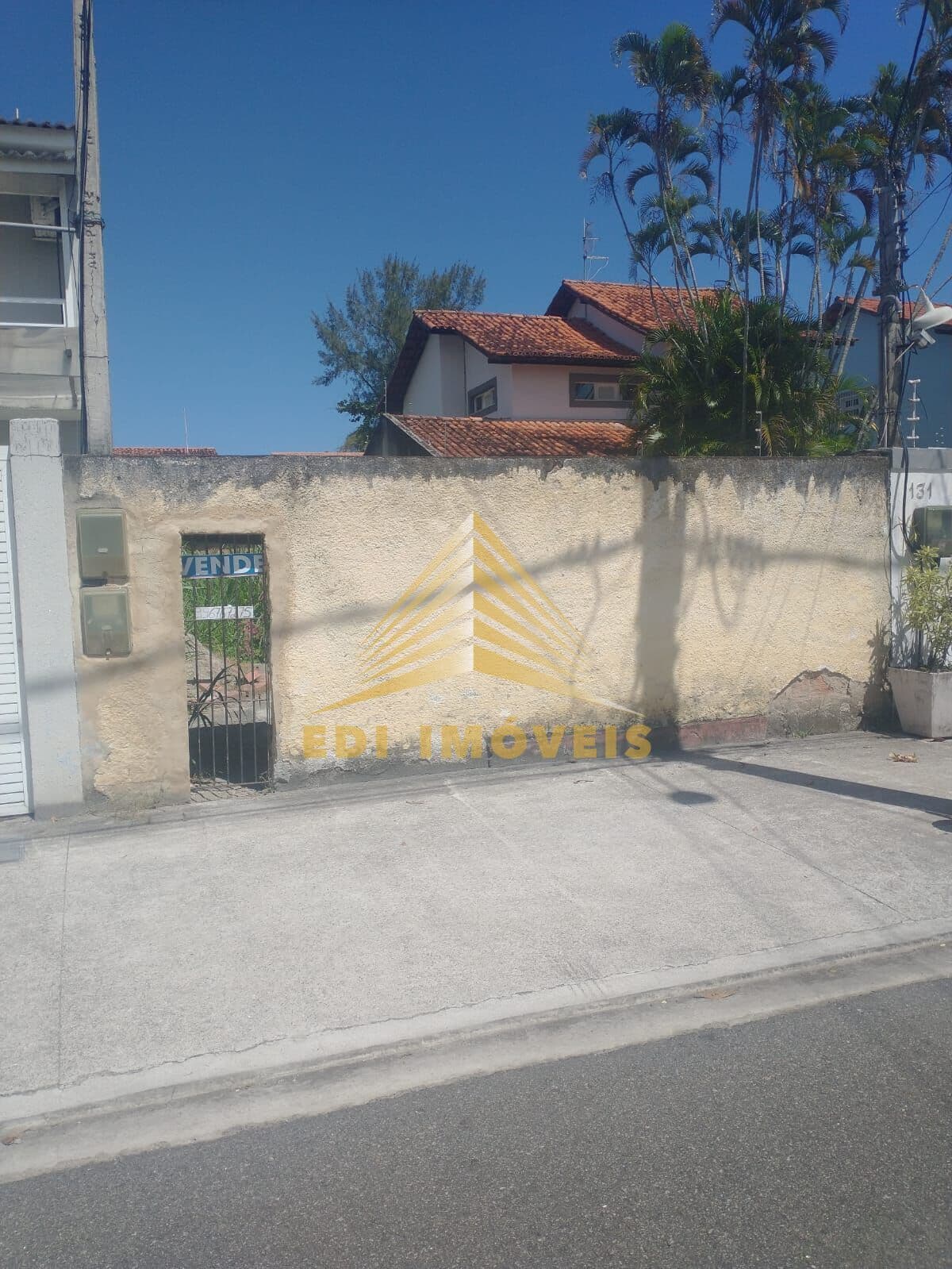 Lote/Terreno em Niterói - Piratininga