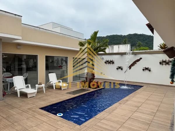 Casa Linear Alto Padrão em Condomínio - Itaipu