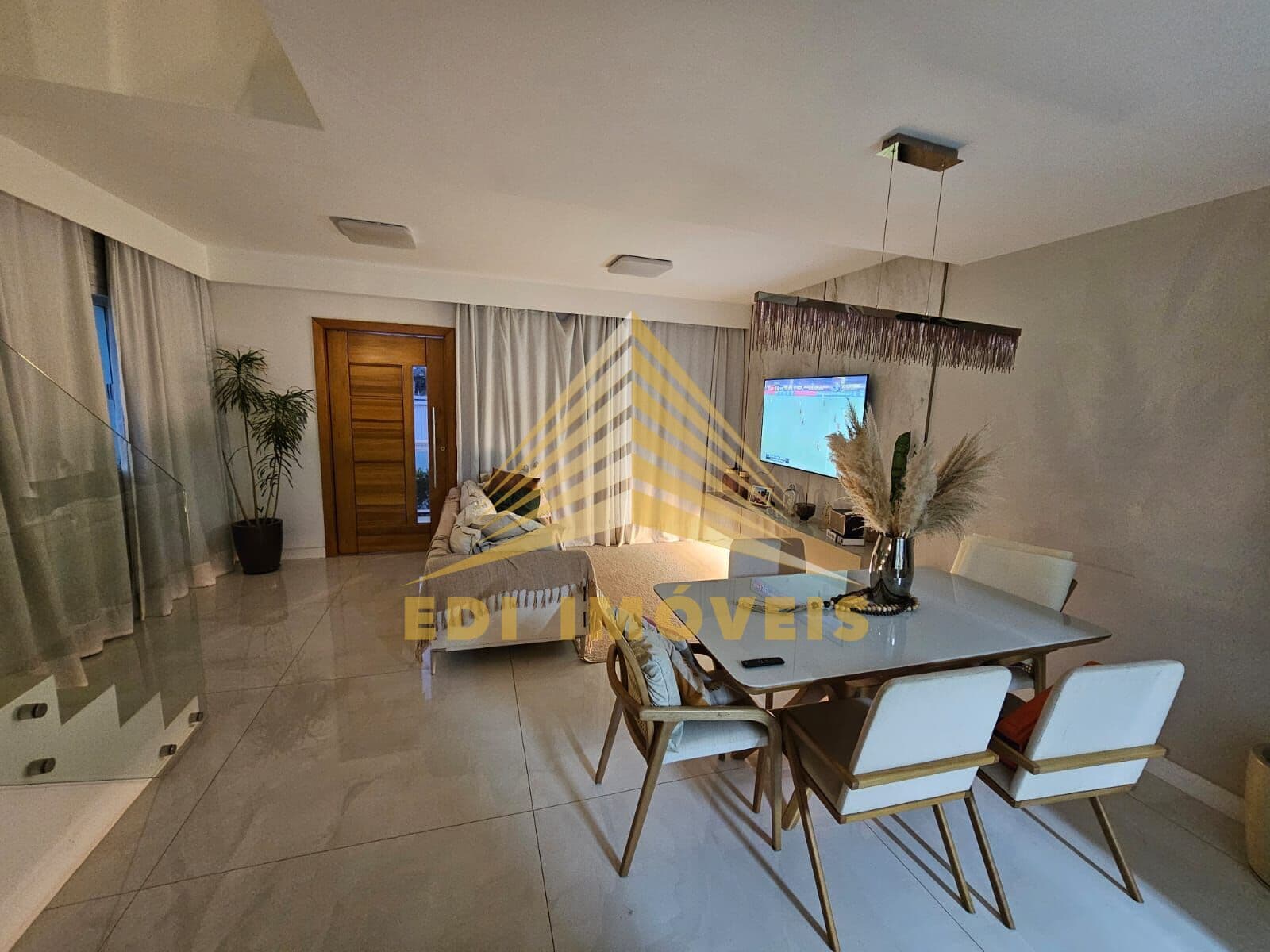 Casa em Niterói - Engenho do Mato