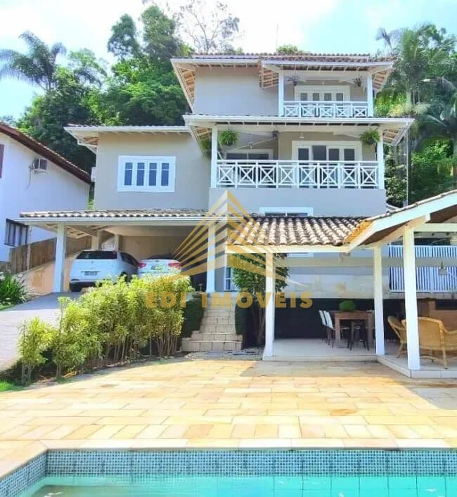 Casa em Niterói - Camboinhas