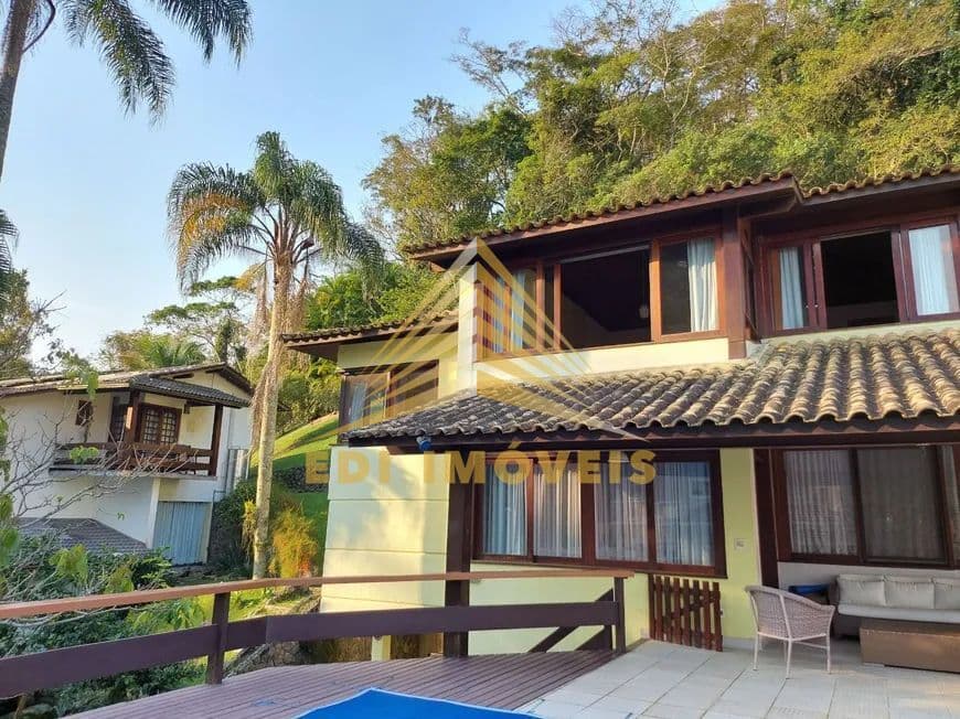 Casa Alto Padrão em um dos melhores condomínios de Itaipu