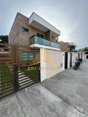 Casa na Avenida Central (Itaipu)