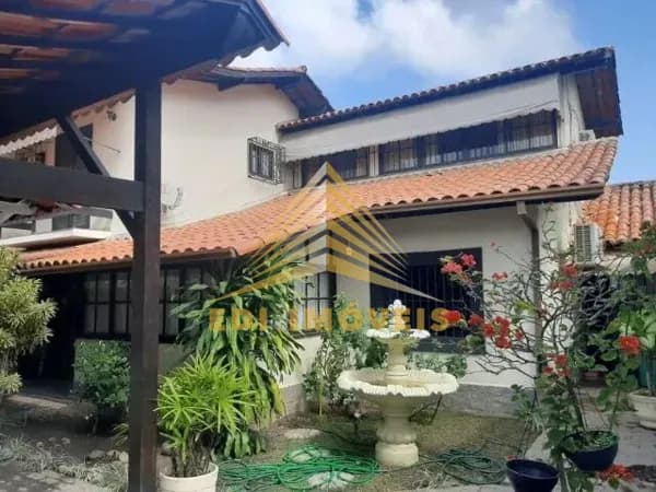 Casa em Niterói - Piratininga