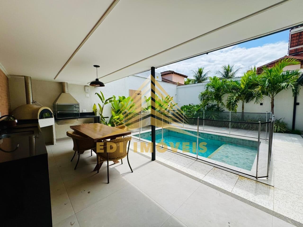 Casa Alto Padrão em Camboinhas