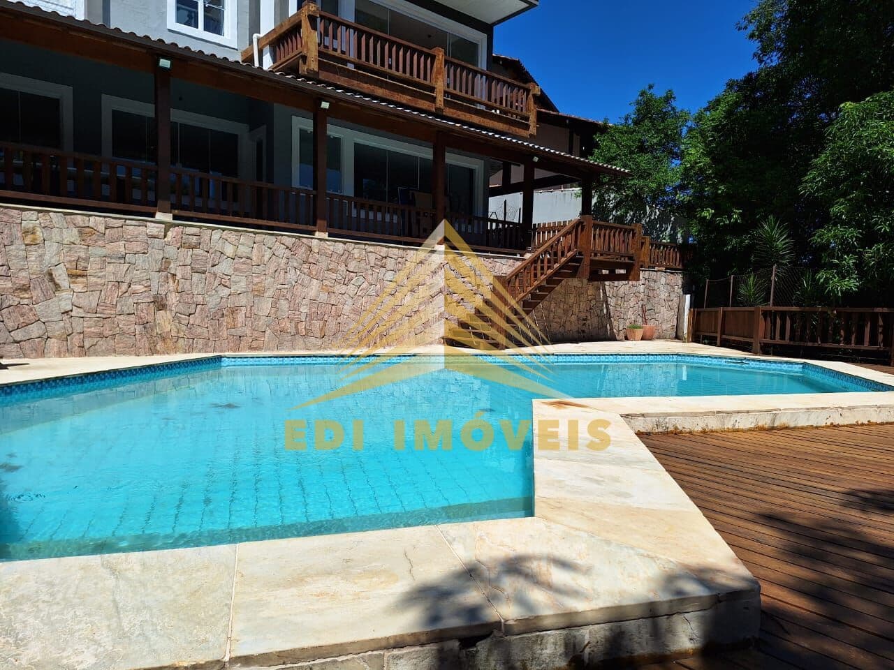 Casa em Niterói - Serra Grande