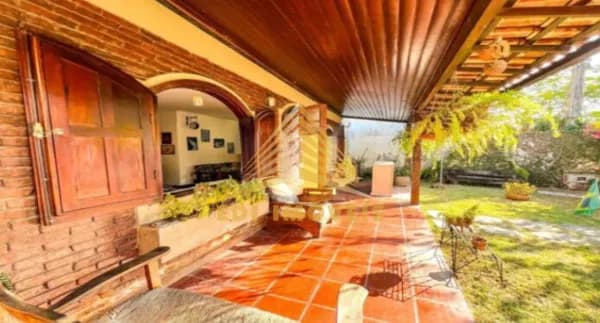 Ótima Casa Linear em Piratininga