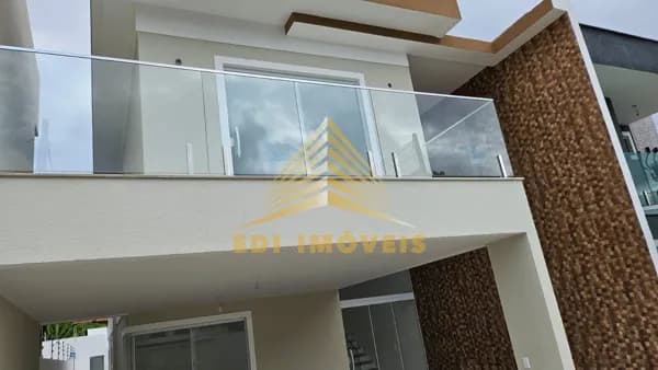 Linda Casa Duplex Novinha Moderna, 4 Quartos, 3 Suítes, 3 vagas, Lazer Total com 215m².
