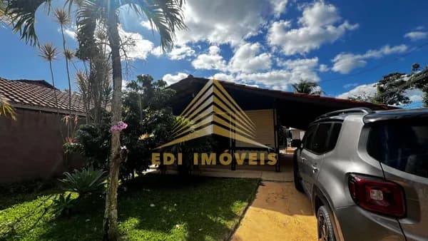 Casa Padrão em Piratininga - Fazendinha