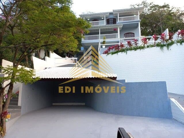 Casa de Condomínio em Niterói - Engenho do Mato