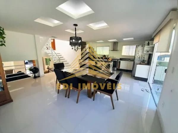 Casa Alto Padrão!!!