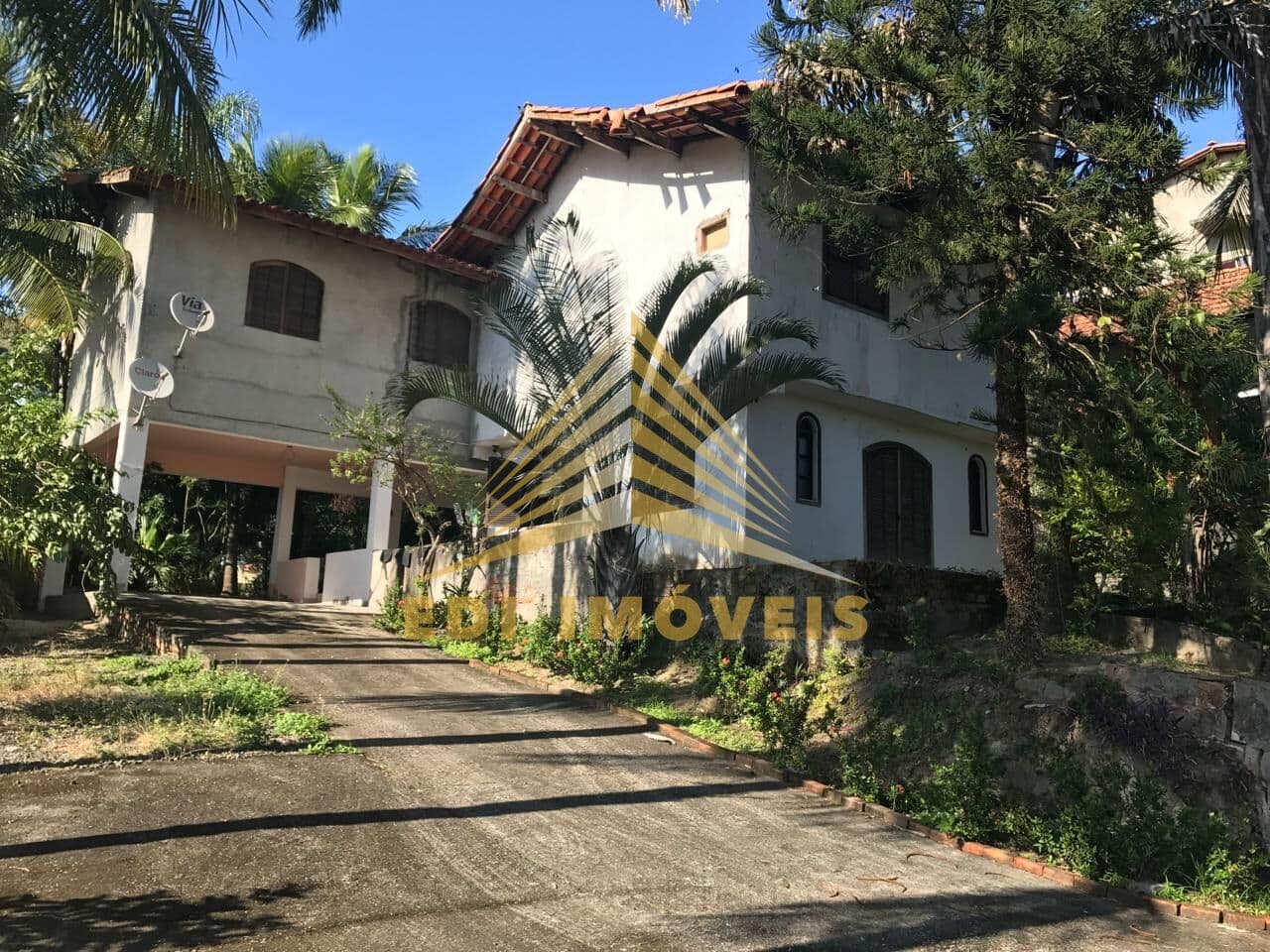 Casa em Niterói - São Lourenço
