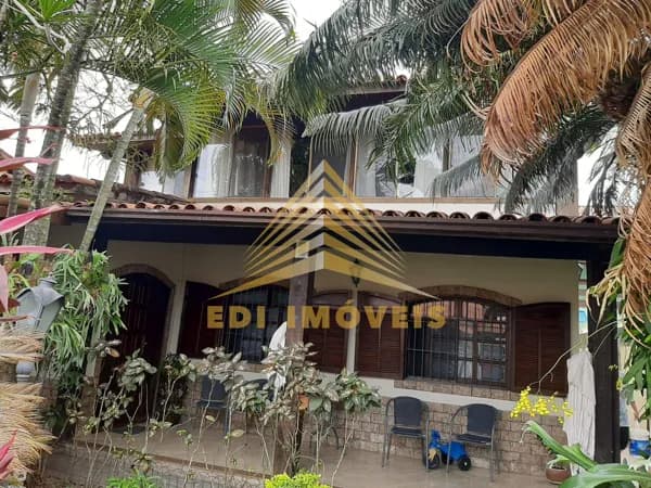 Casa em Niterói - Piratininga