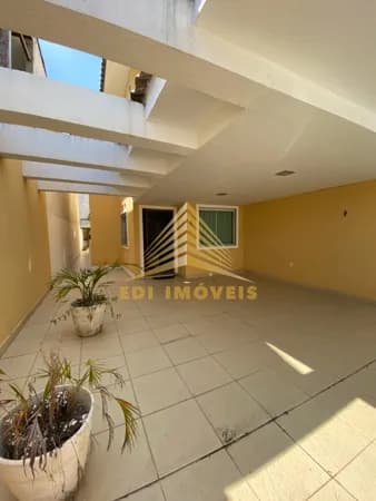 Casa em Niterói - Piratininga