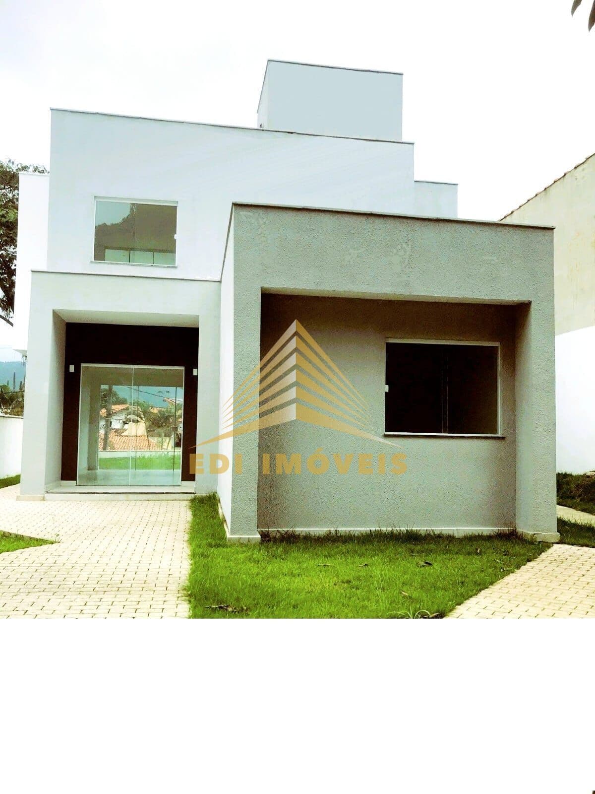Casa à venda 3 quartos, 113m², quintal, garagem, Itaipu, Niterói RJ
