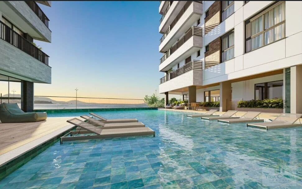 Apartamento Alto Padrão Frente Mar em Praia Comprida, São José/SC