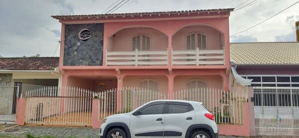 Casa Comercial/Residencial á Venda Ideal para Escritório, Clínica ou Empresa, no Balneário do Estreito, Florianópolis - SC